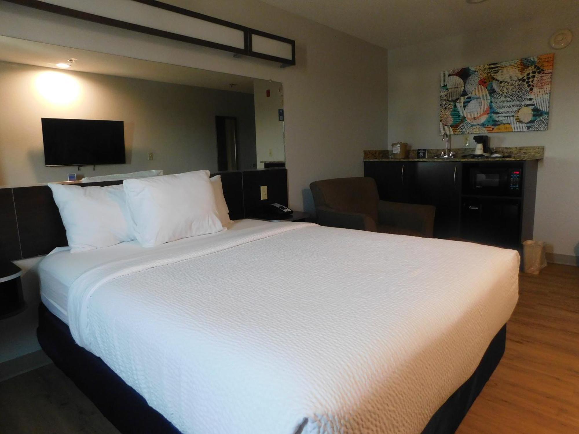 Microtel Inn & Suites By Wyndham Wheeling At The Highlands Triadelphia Luaran gambar