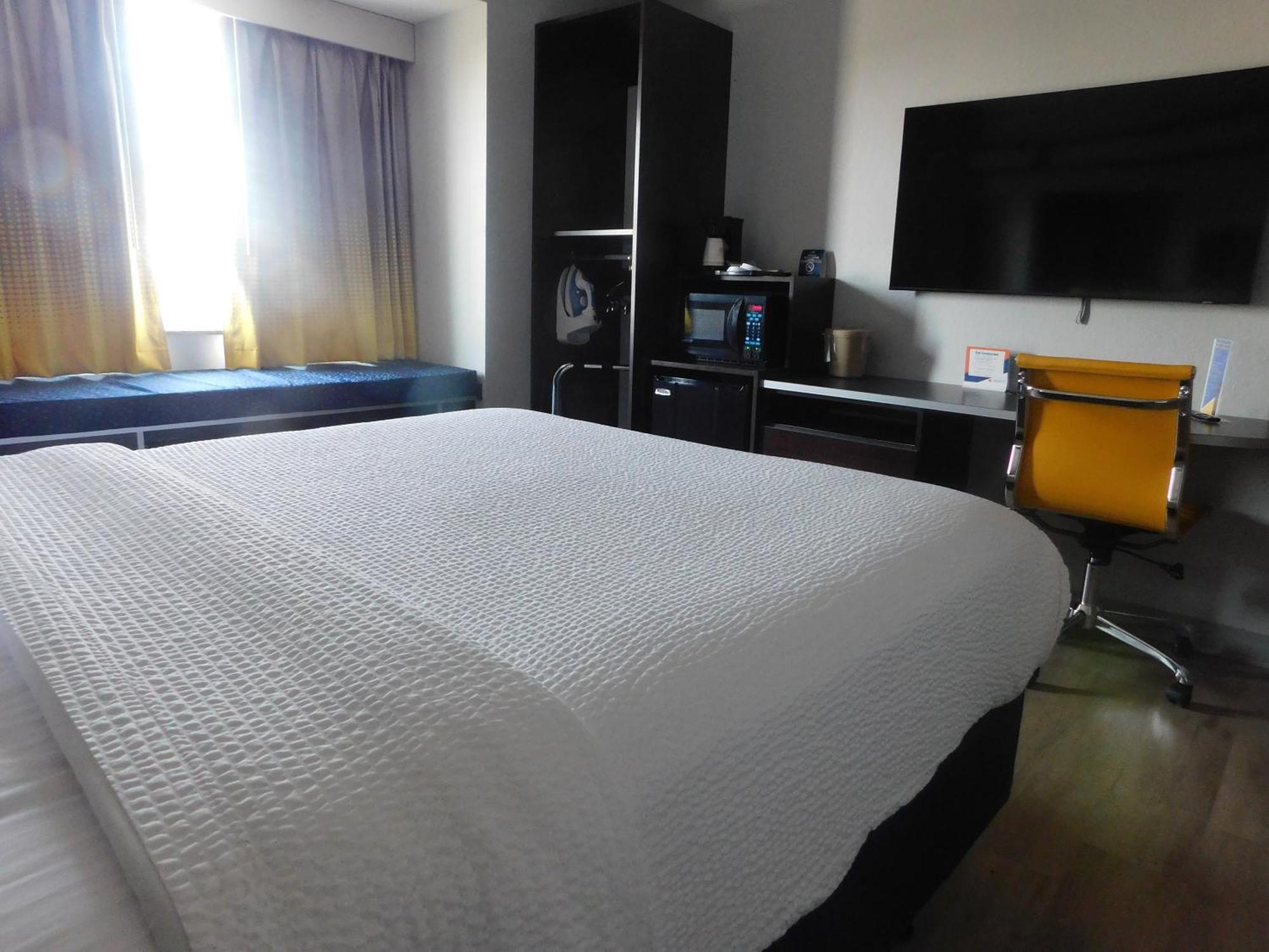 Microtel Inn & Suites By Wyndham Wheeling At The Highlands Triadelphia Luaran gambar