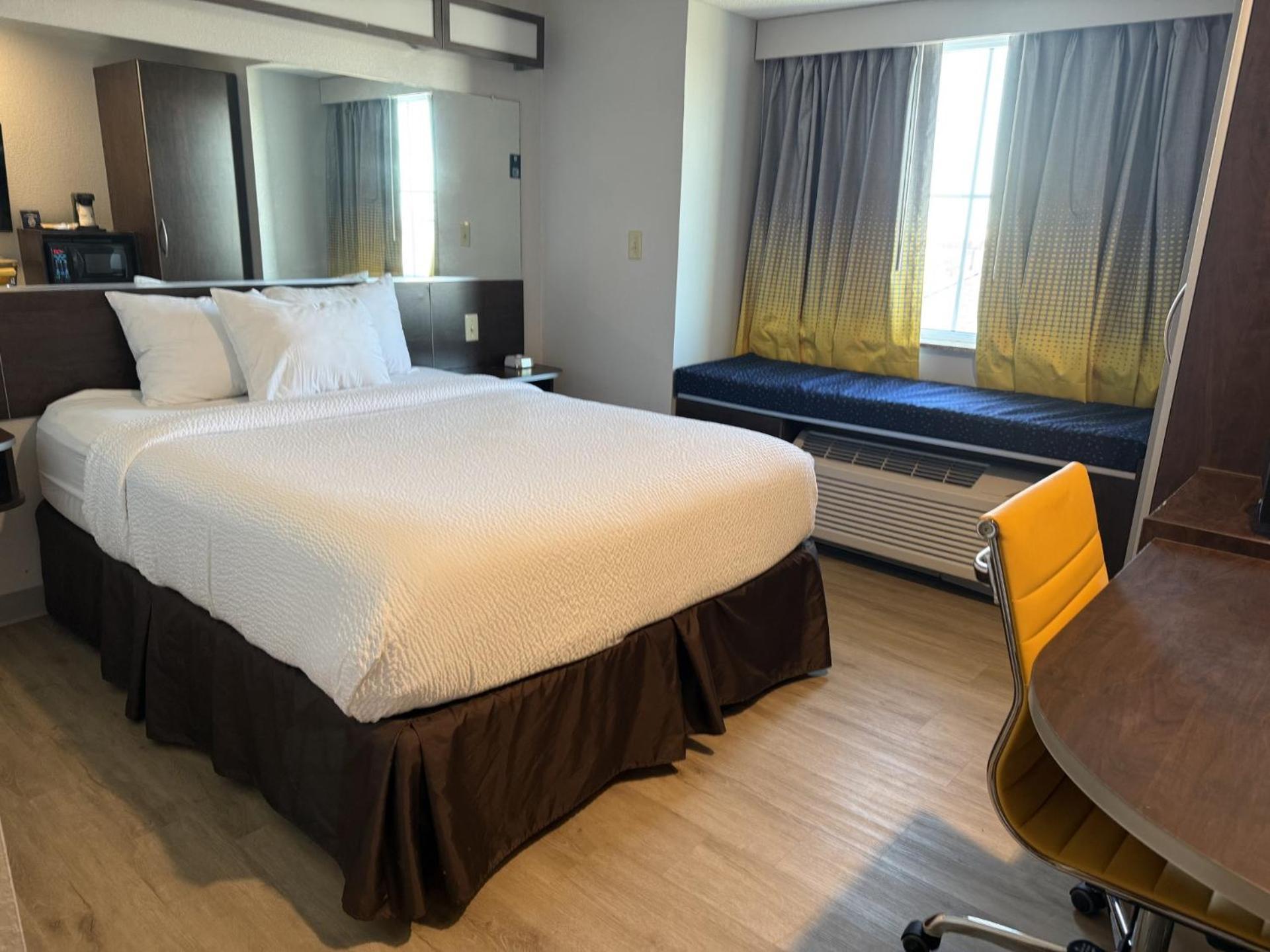 Microtel Inn & Suites By Wyndham Wheeling At The Highlands Triadelphia Luaran gambar
